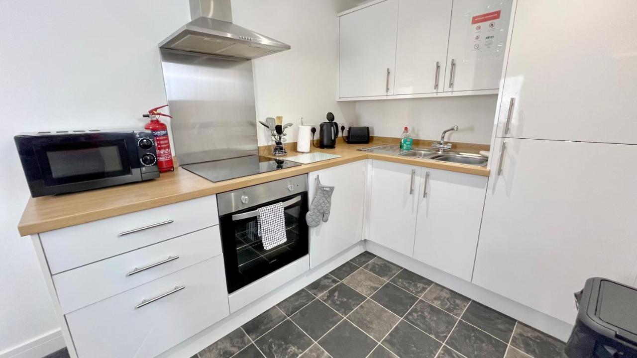 Cross Court, Stafford By Bell Apartments Luaran gambar
