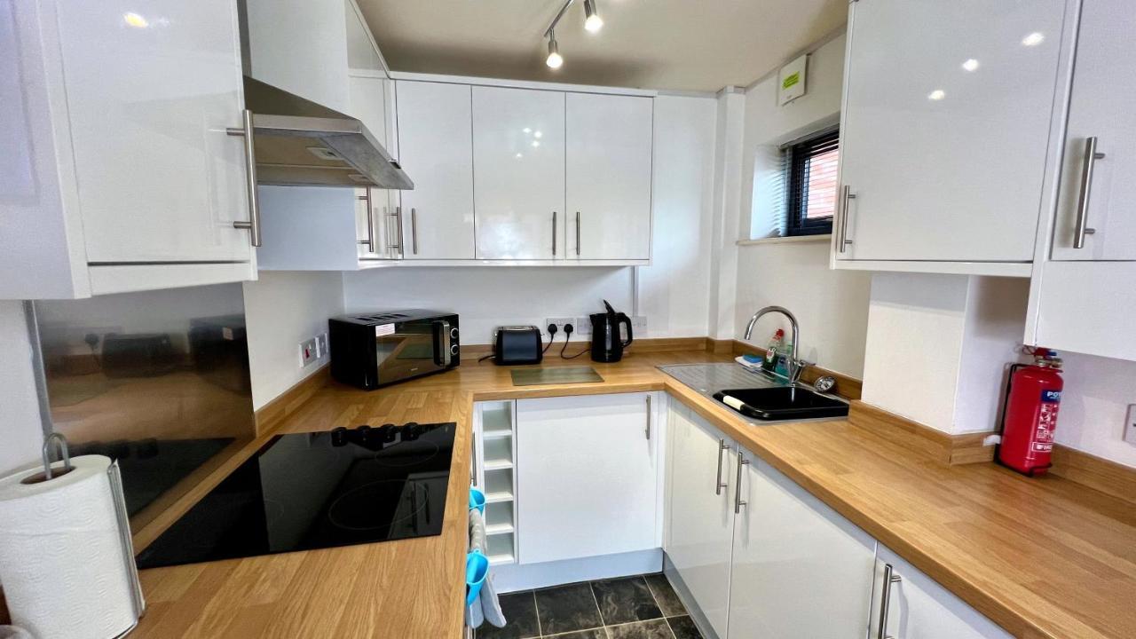 Cross Court, Stafford By Bell Apartments Luaran gambar